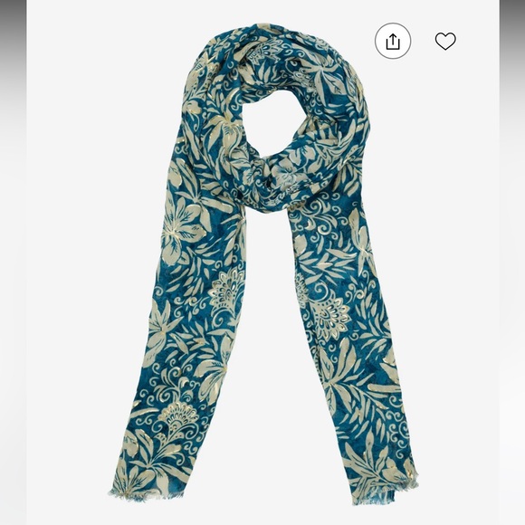 Patricia Nash Blue and Cream Floral Scarf - Picture 1 of 7